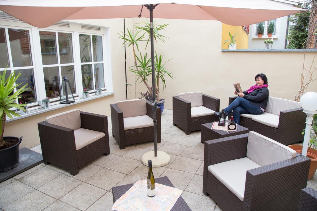 Hotel Garni Zum Hirschen Iphofen Luaran gambar